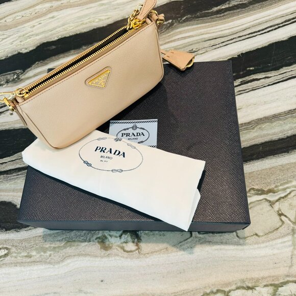 Prada Shoulder Bag (with Crossbody Strap) - Picture 4 of 16